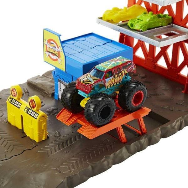hot wheels monster trucks blast station playset with 1 164 scale hw demo derby & 3 crushable cars (4)